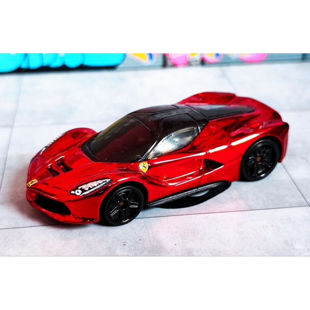 HOTWHEELS COSTUM CHROME LAFERRARI