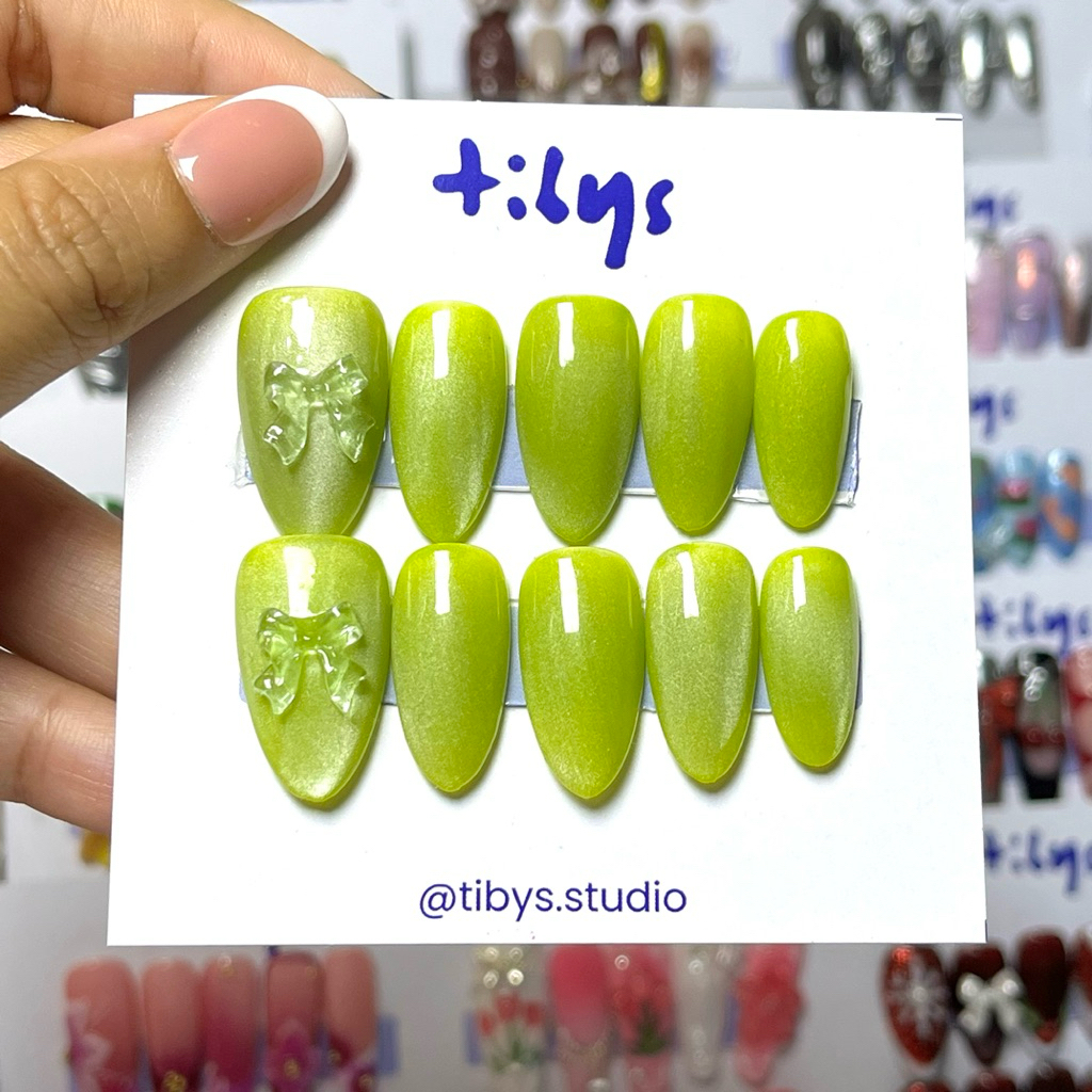 Press On Nail by tibys - Mint Green Pastel Cat Eye with Bow