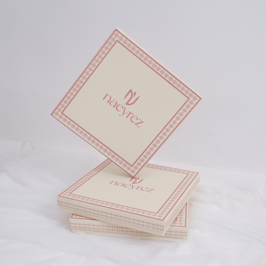 Naylareza Hijab Hard Box Eksklusif Packaging Hijab Segi Empat Kado Gift Box Hampers Premium