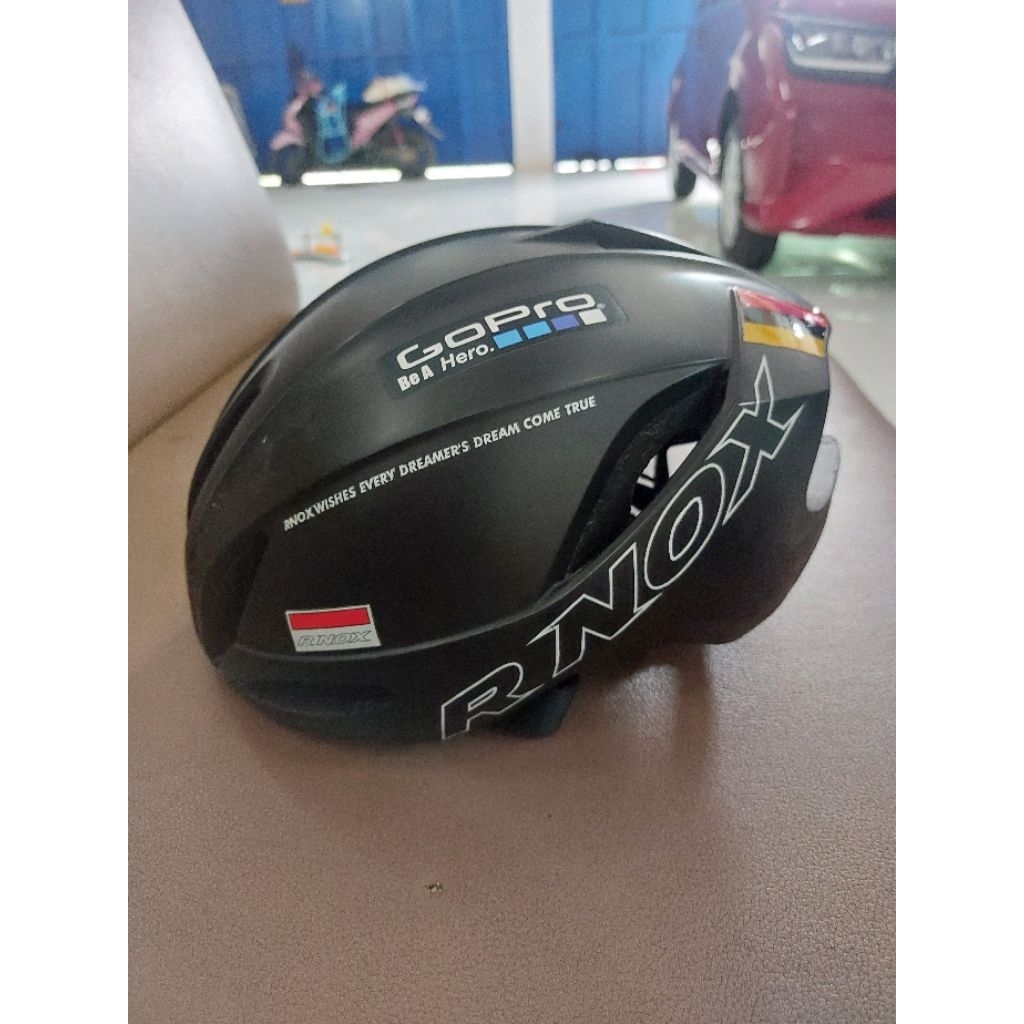 Helm Rnox Aero Pneumatic