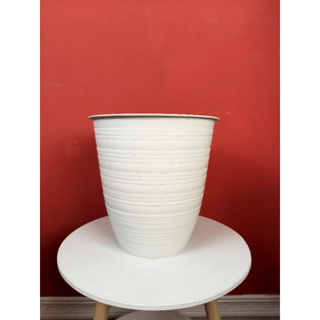 Pot Guci plastik 301 putih 25cm