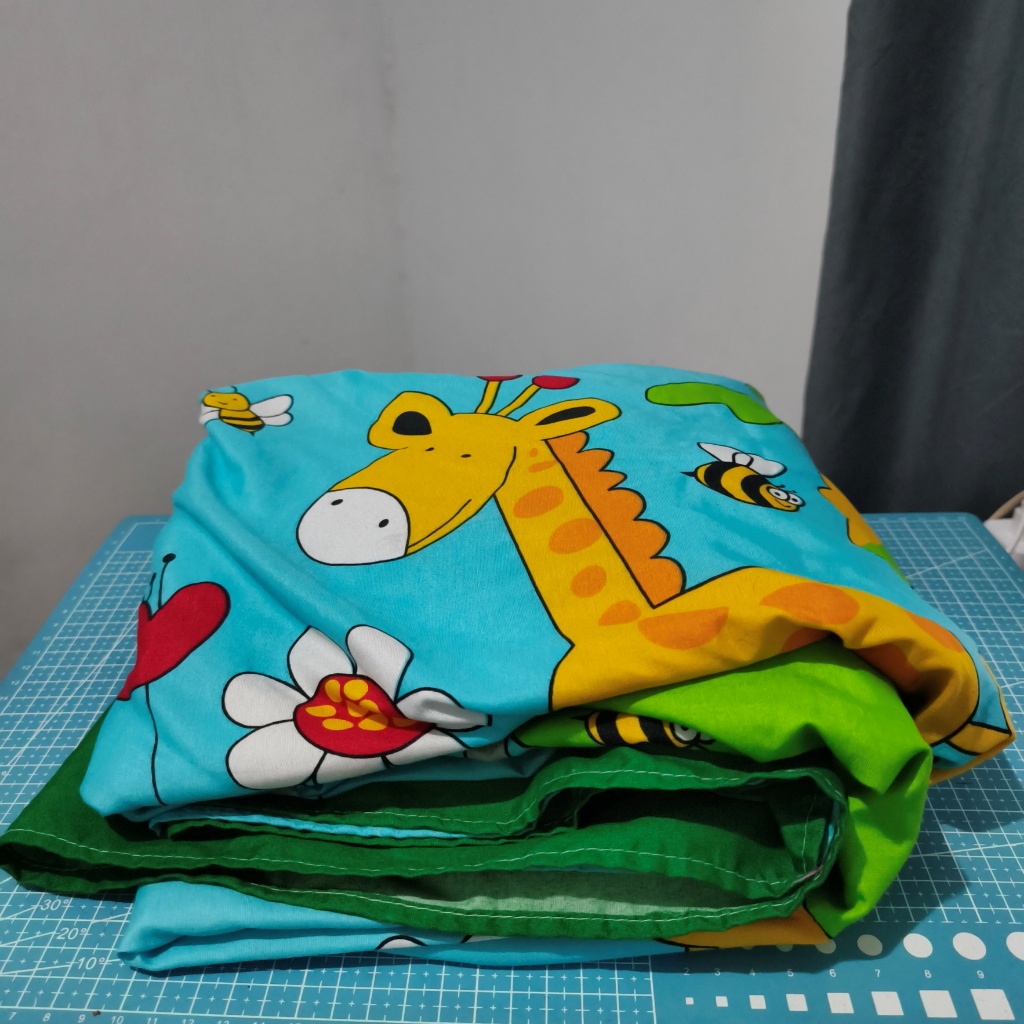 [PRELOVED] Sprei Homemade Karakter – Seprei Anak/Dewasa | Motif Jungle Blue – Ukuran 180 x 200