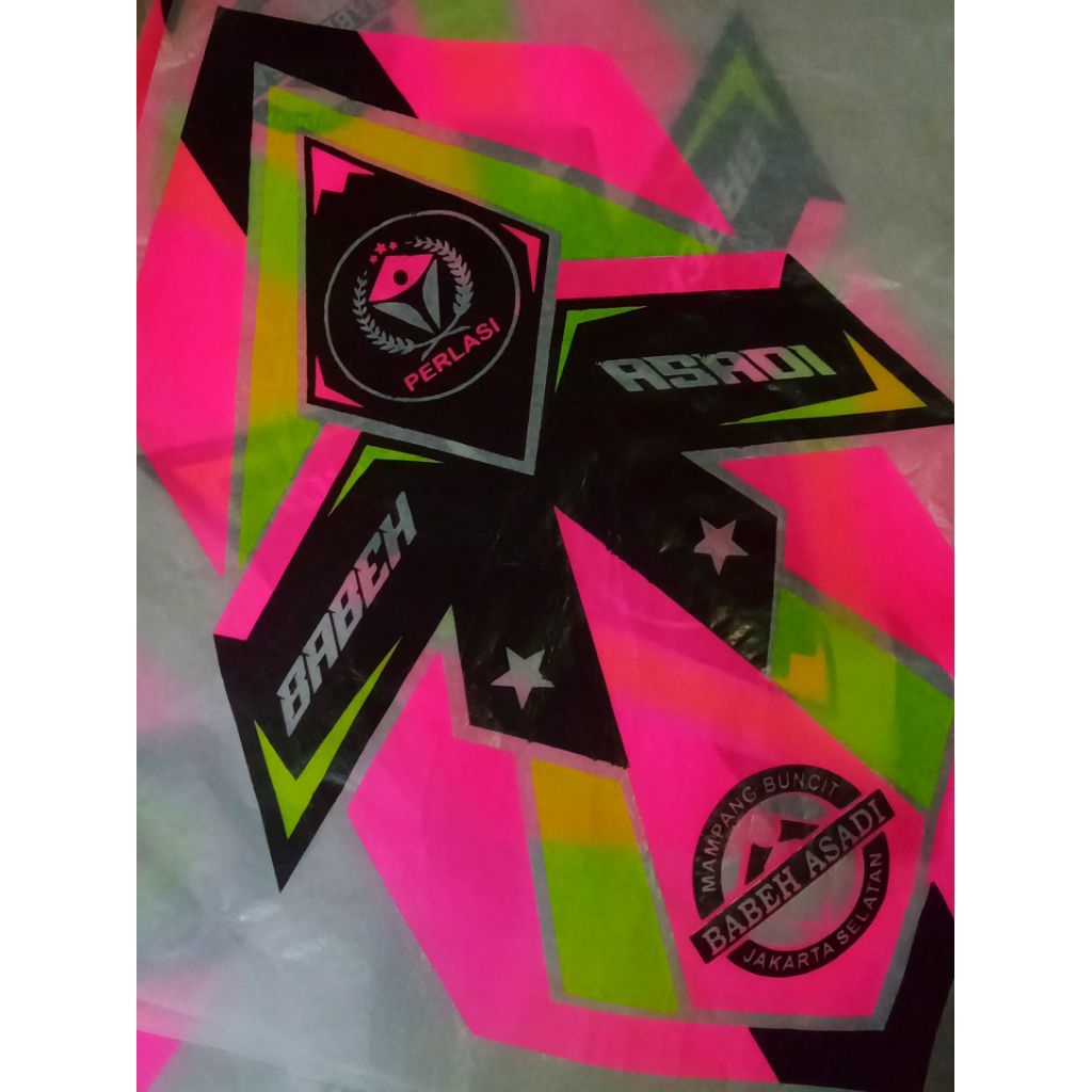 kertas layangan Sukhoi 3 warna pink stabilo kuning stabilo