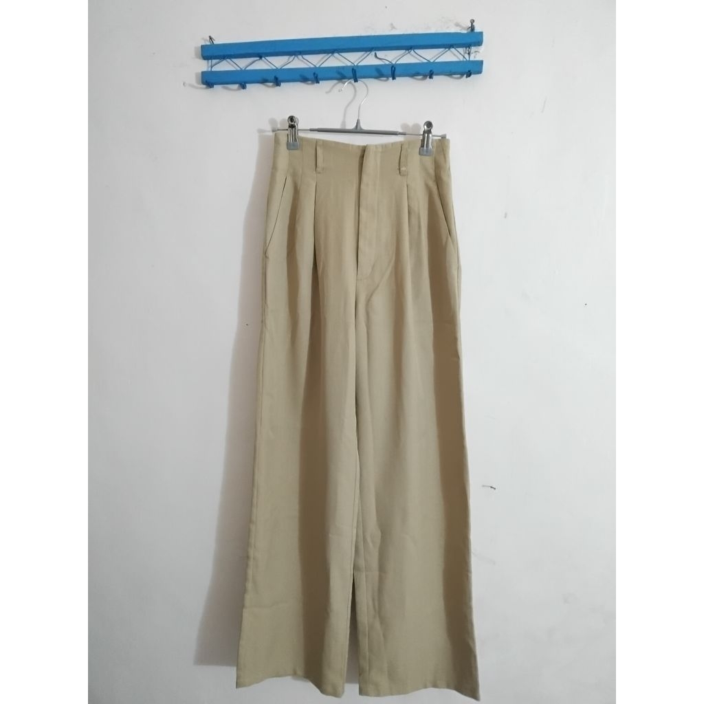 [GU] celana kerja kulot highwaist GU khaki
