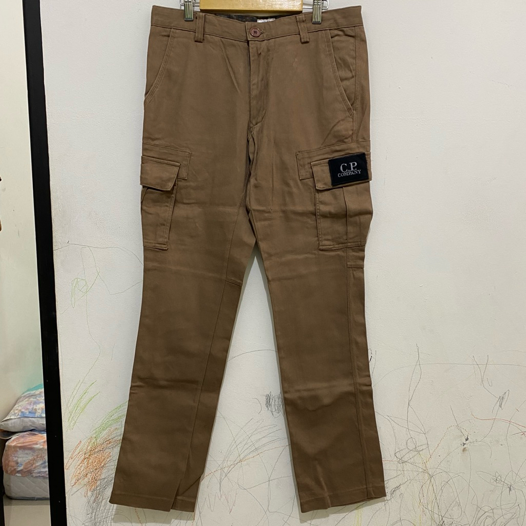 celana cargo cp company