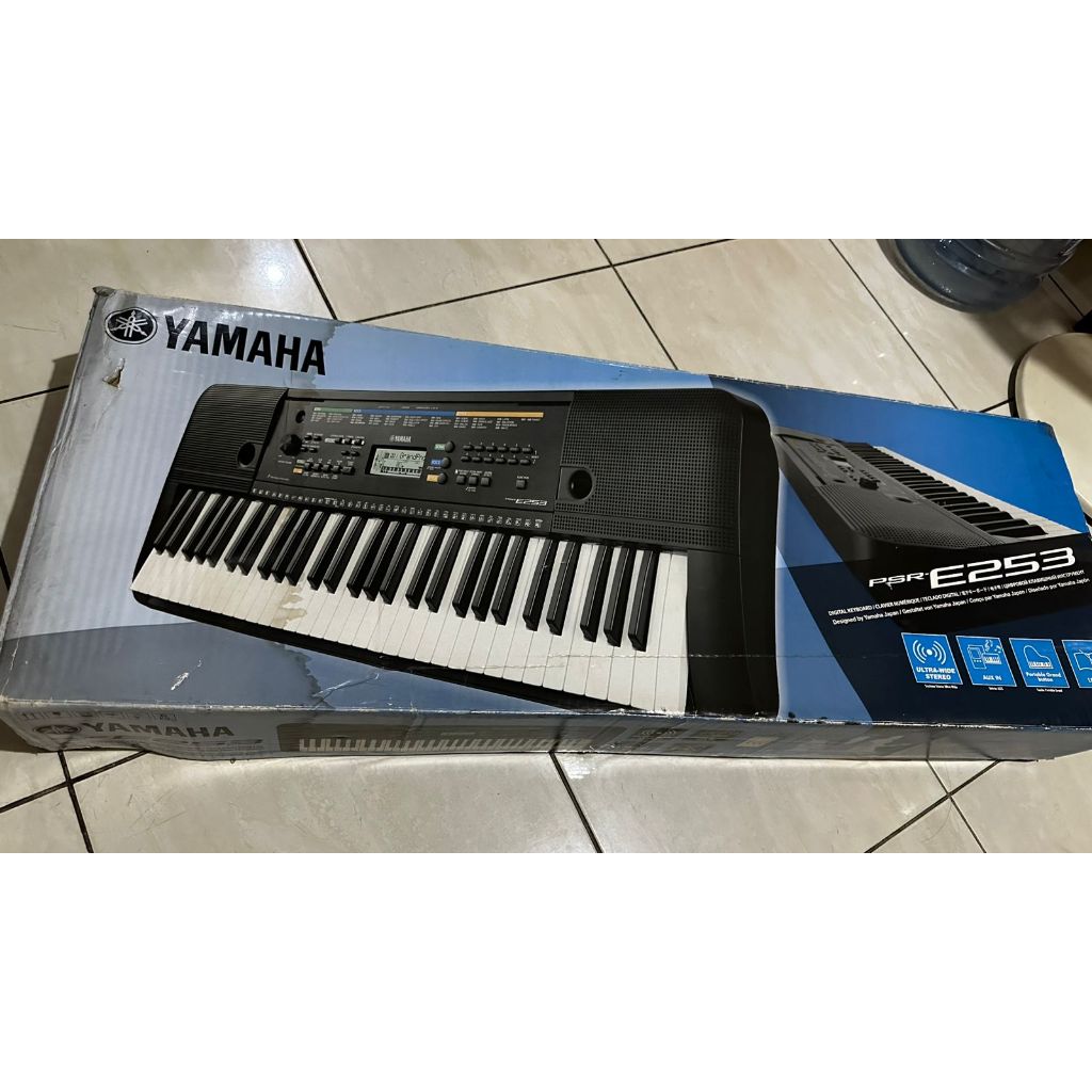 PRELOVED KEYBOARD PIANO YAMAHA PSR E253, NORMAL SECOND