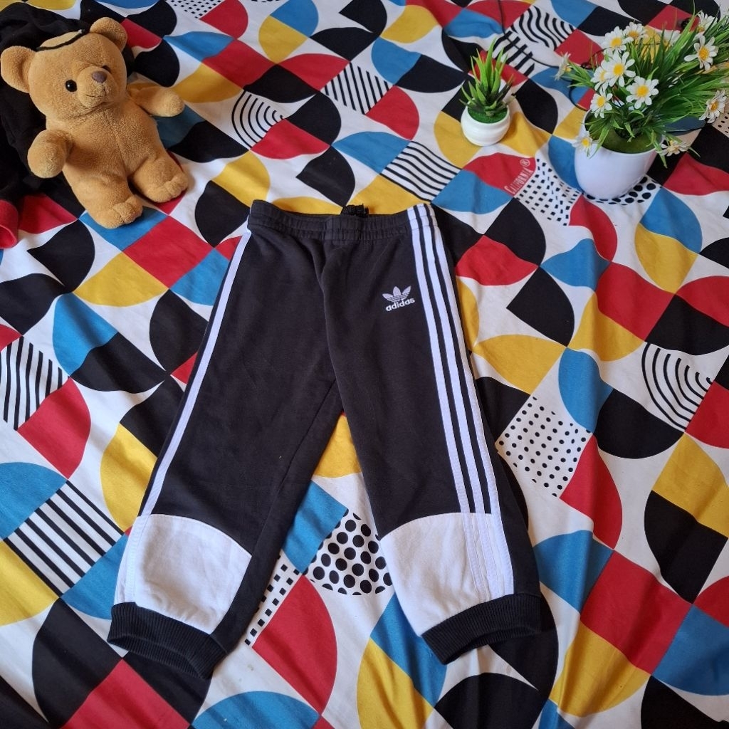 jogger training anak adidas trefoil size 3-4 thn