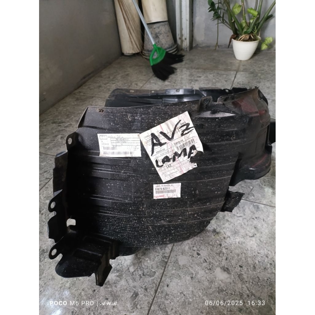 liner fender avanza lama ORI