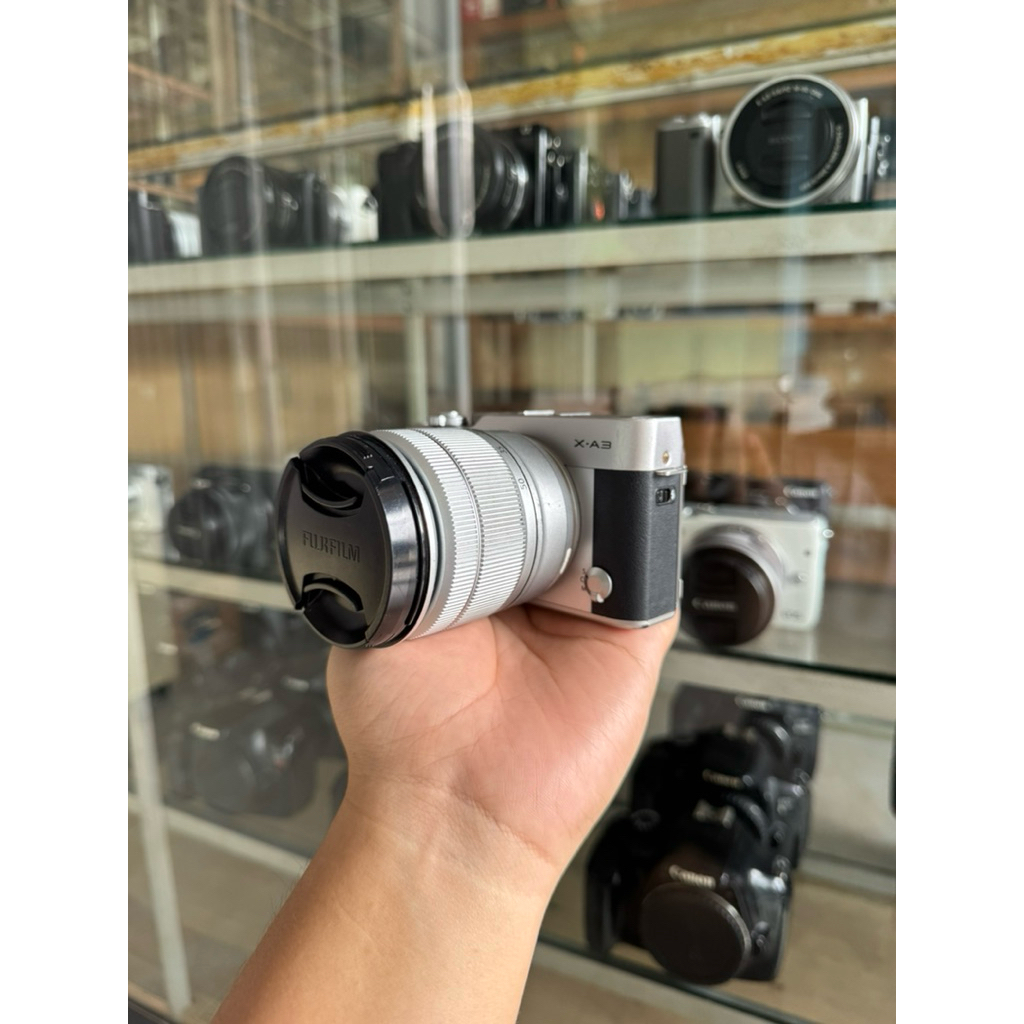 [KAMERA MIRRORLESS] FUJIFILM XA3 BLACK MULUS SECOND BERGARANSI ORIGINAL