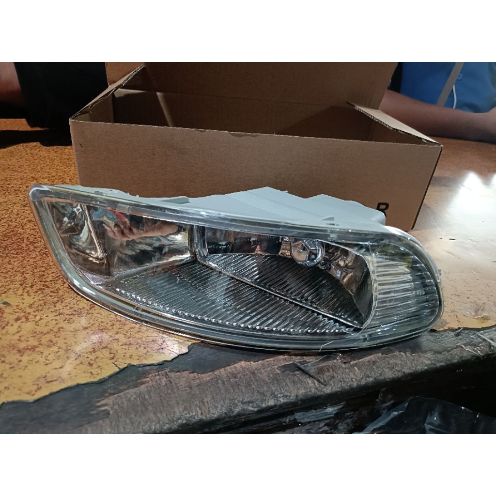 LAMPU KABUT FOG LAMP KANAN KIJANG LGX 2003 2004