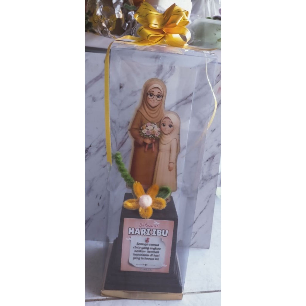 Piala Ibu/Guru Akrilik / Kado Hari Ibu / Guru Cewek / Cowok / Hadiah Hari Ibu - Guru / Piala Ibu - G