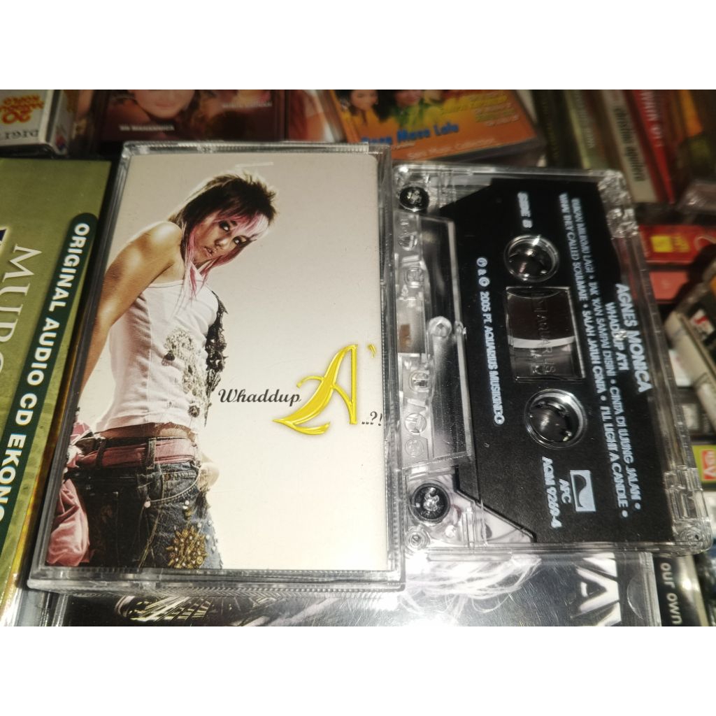 Kaset pita Agnes Monica