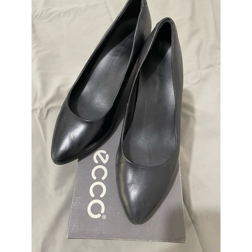Ecco Pump Shoes