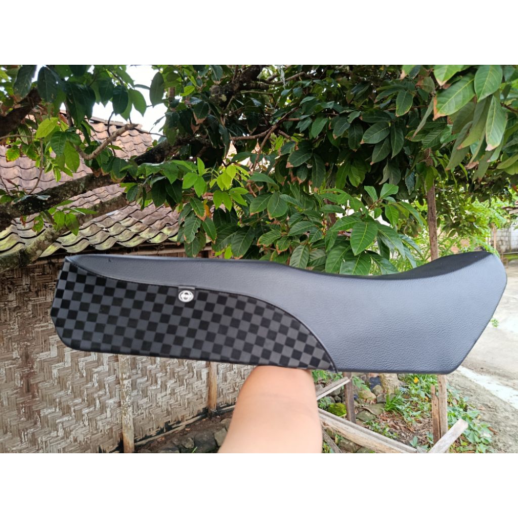 Jok Honda win 100 custom Catur Satu seat tinggal pasang