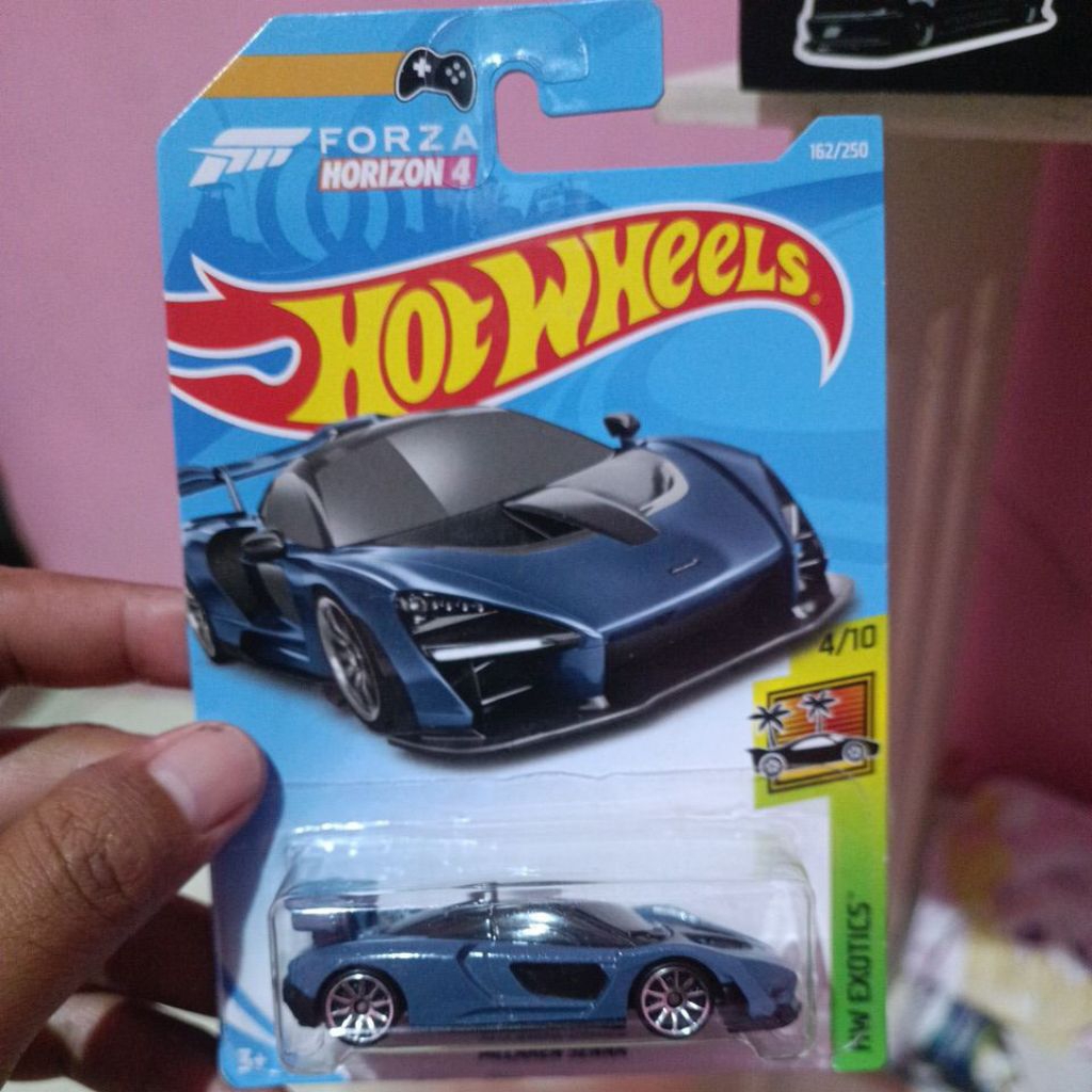 Hot wheels Mclaren senna  navy