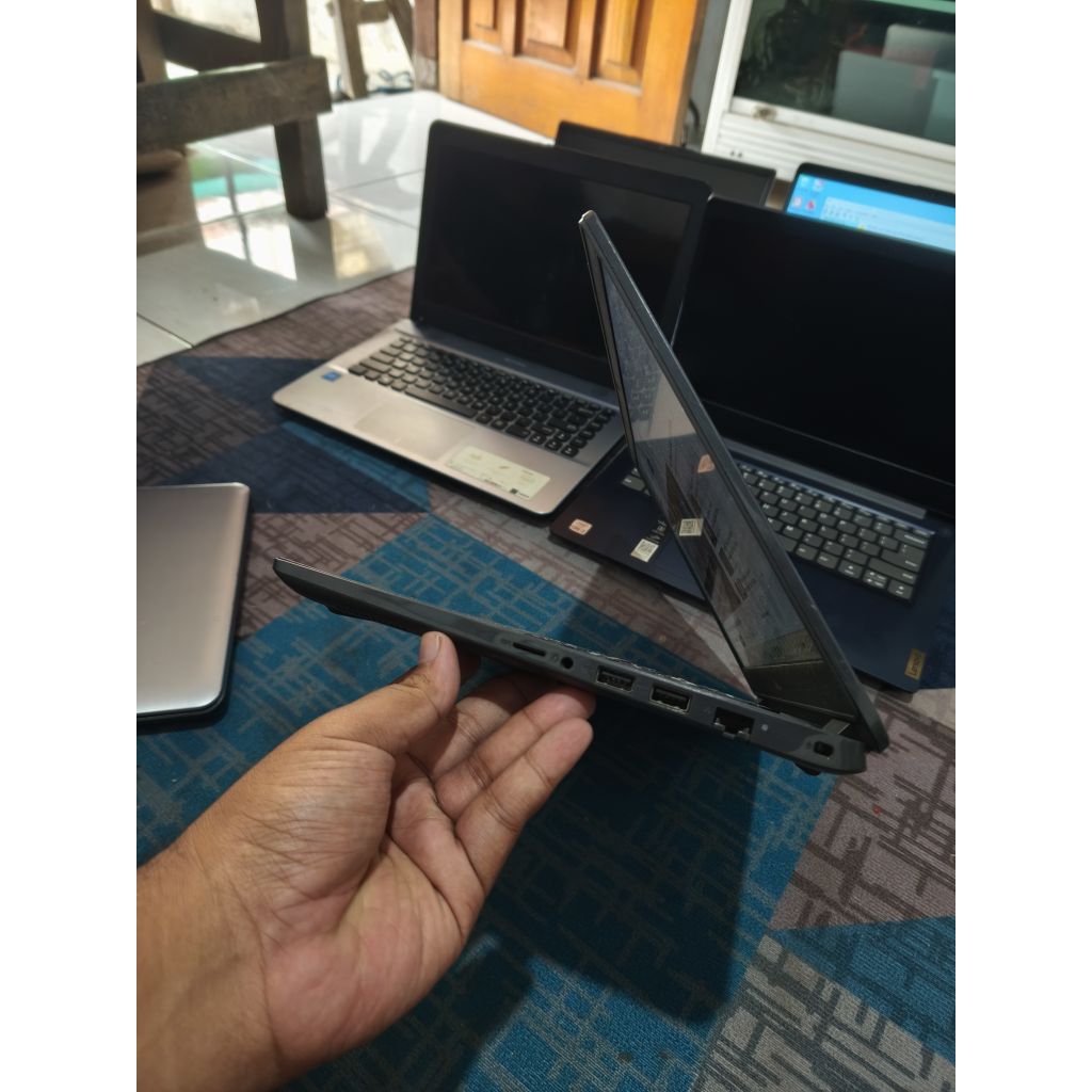 Laptop Dell Latitude 3410