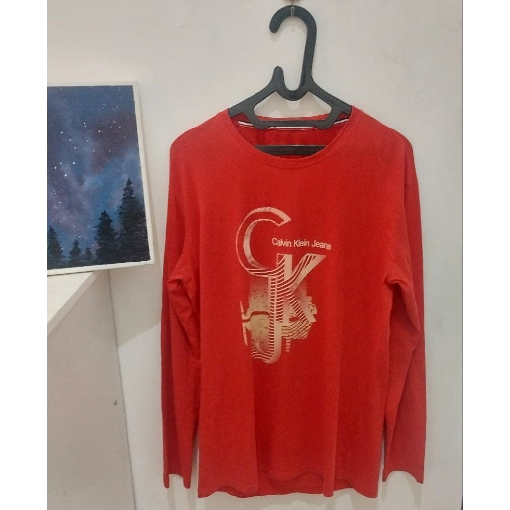 [ Preloved ] Kaos Lengan Panjang Pria / Wanita Merah Brand
