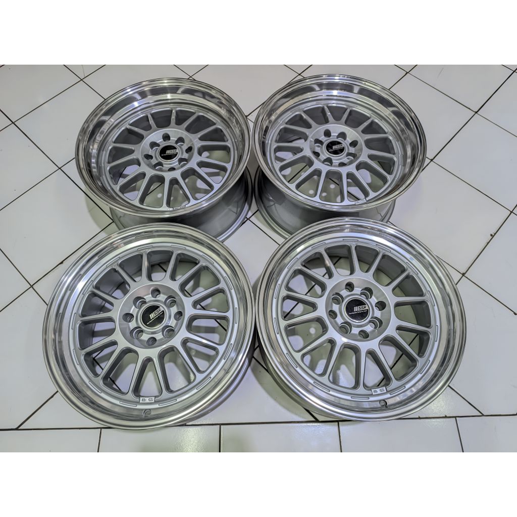 Velg Work Seeker R17 Pcd 4 x 100/114 Lebar 7.5/8.5 et 45/30