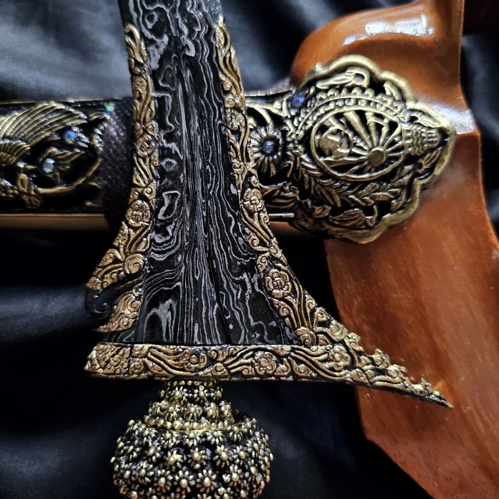 Keris Pandawa Luk 5 Kinatah Sepuh Emas