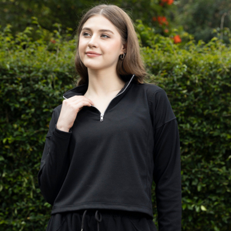 Hoodie.In Scarlett Half Zipper Crop “Girl Only” - Black