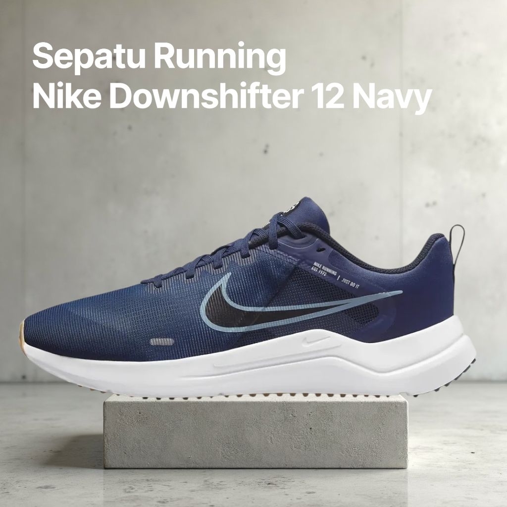 NIKE RUNNING DOWNSHIFTER 12 ORIGINAL - SIZE 42