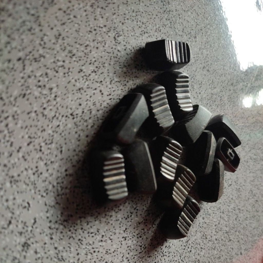 tuas fader mixer behringer