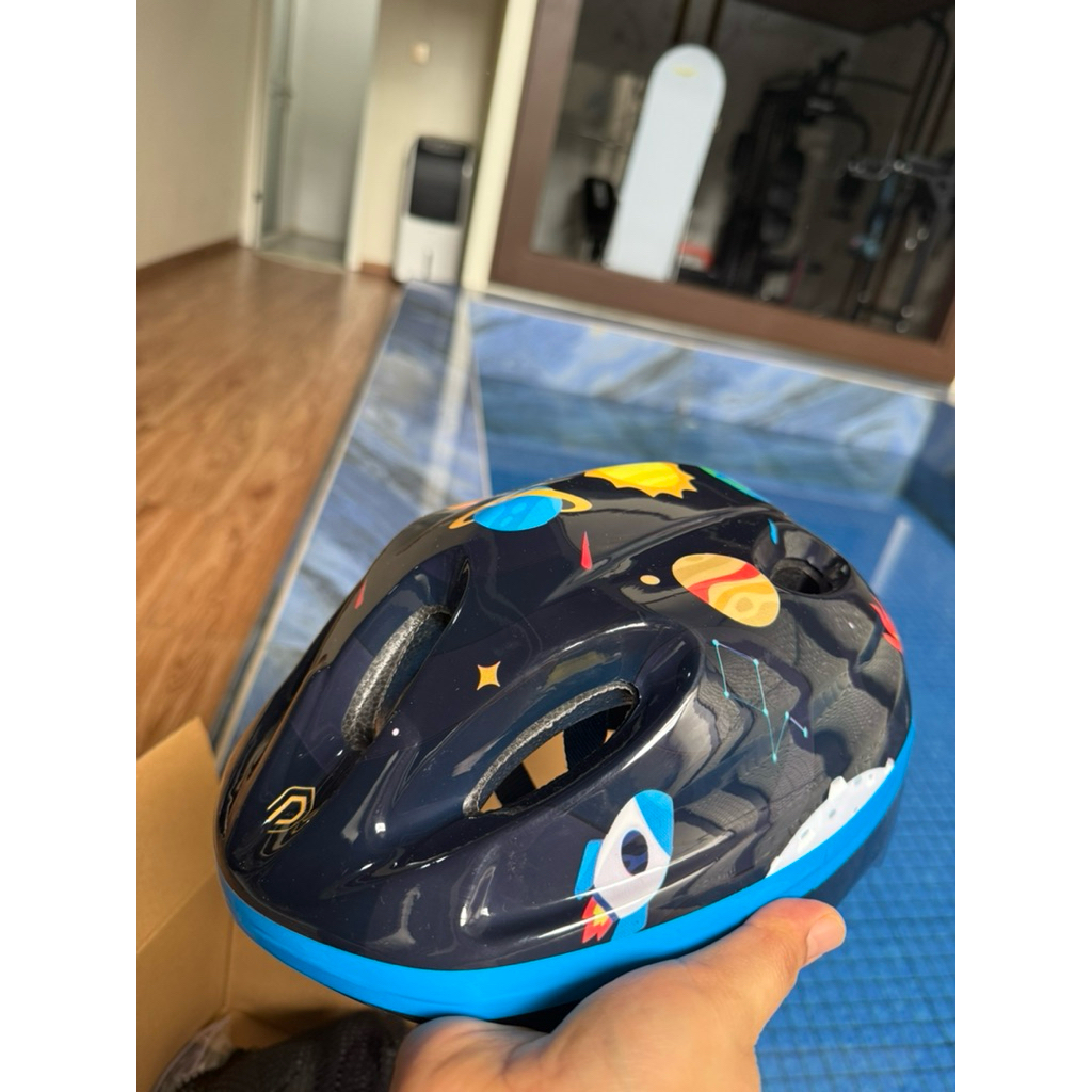 Helm sepeda anak poligon