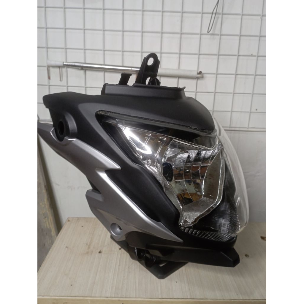 batok lampu depan cb150r bohlam