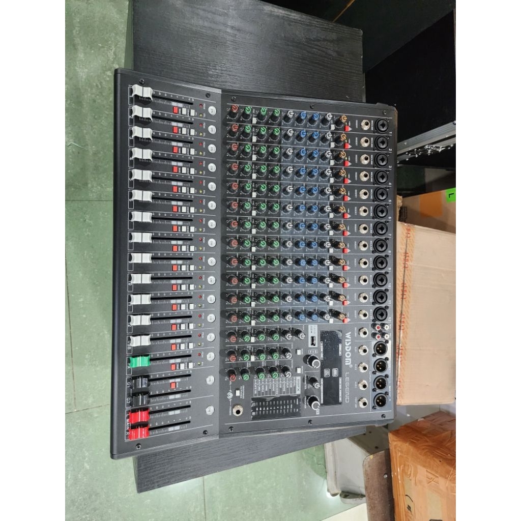 Mixer Audio Wisdom LEGEND 12 / LEGEND12 Channel With Efek 99 dsp