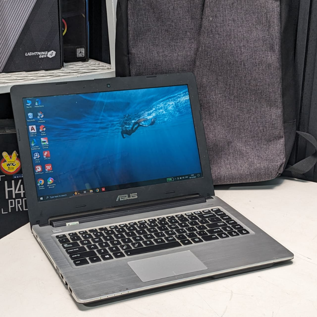 Laptop Asus K46CM Core i5 RAM 4GB SSD 256GB Body Slim MURAH