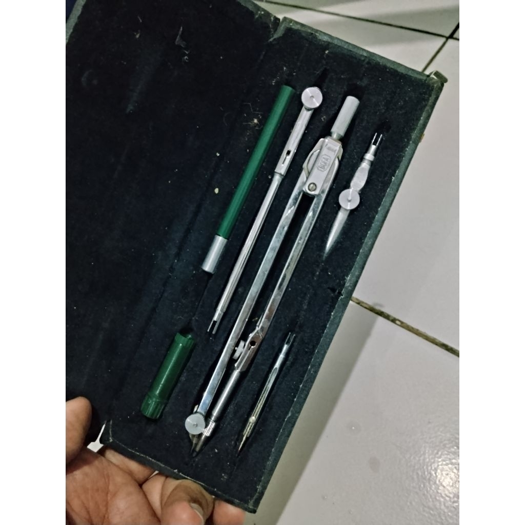 Jangka Set Vintage BOFA D406