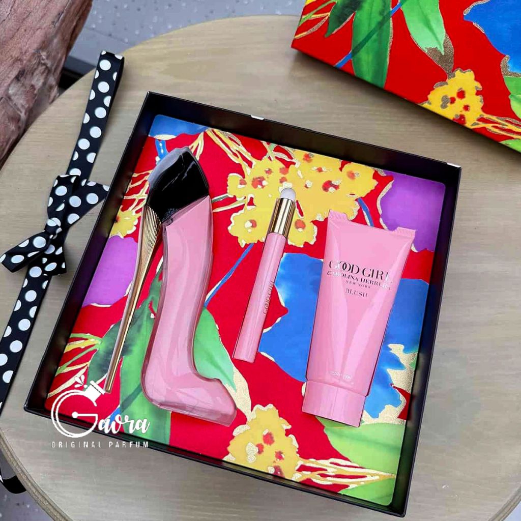 Parfum Original Carolina Herrera Good Girl Blush for women EDP GIFT SET