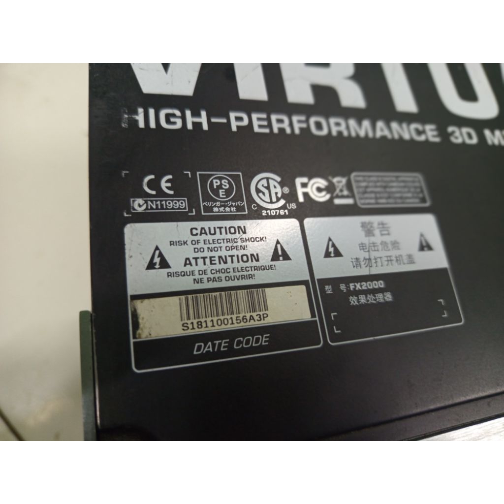 Efek Vokal Behringer FX2000