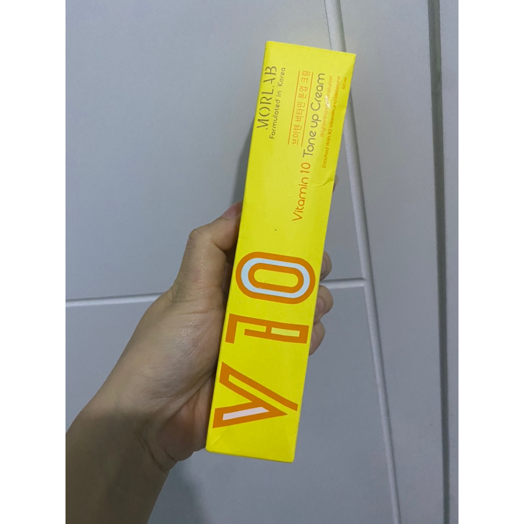 V10 VITAMIN TONE UP CREAM MORLAB