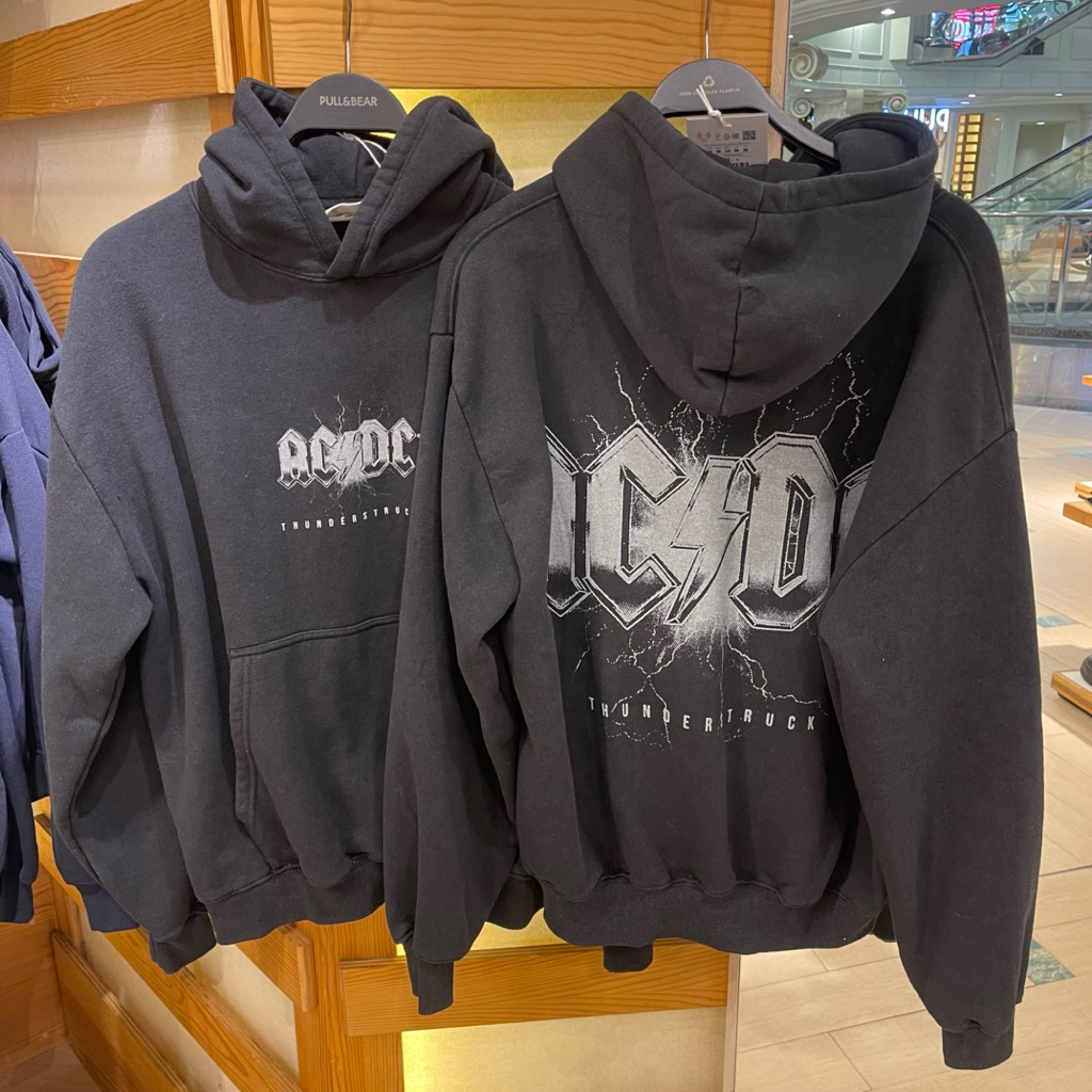 Hoodie ACDC PULL&BEAR MEN Jastip (jasa titip)