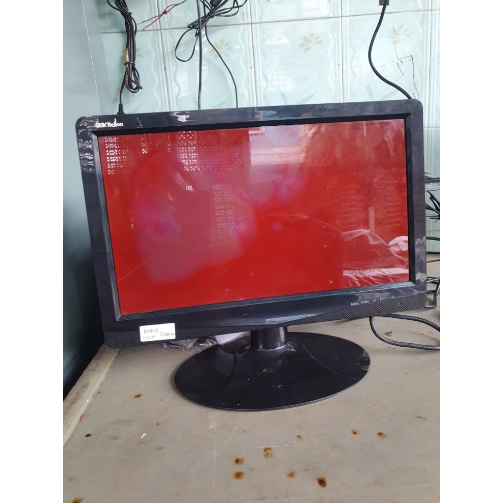 led SMK ReLion 15.6 (minus layar)