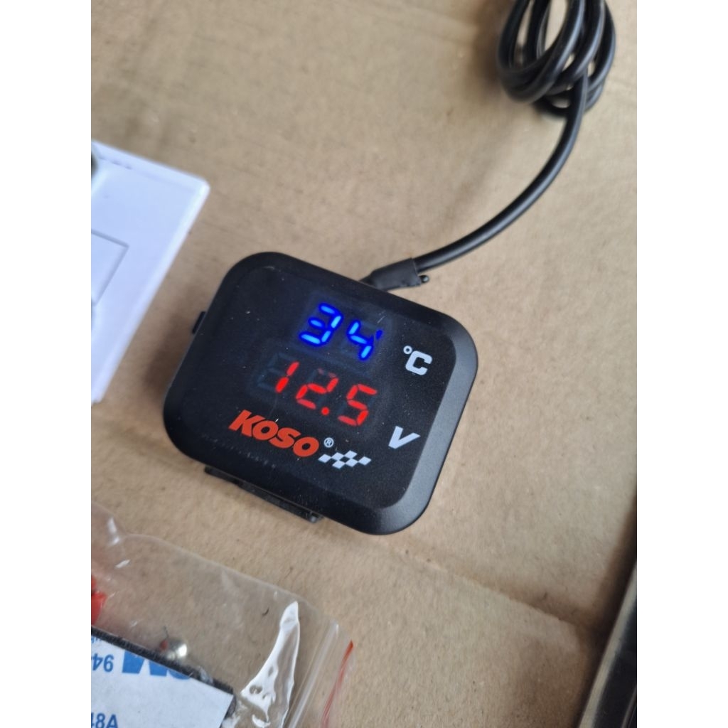 VOLTMETER KOSO 3IN1 USB CHARGER TEGANGAN SUHU