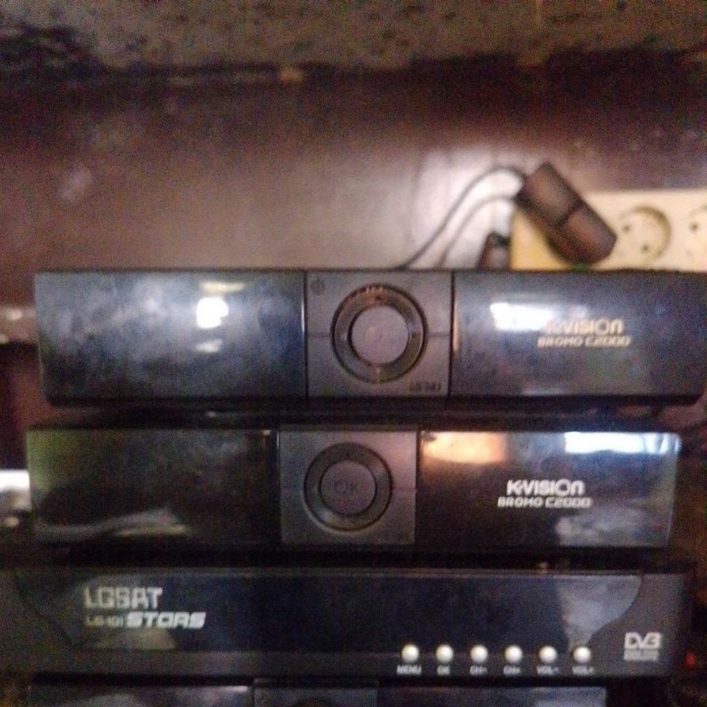 RESIVER BEKAS KVISION