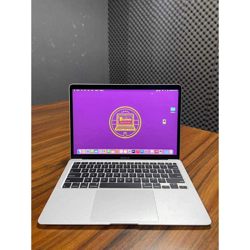 MACBOOK AIR RETINA 2020 CORE I5 RAM 16GB / SSD 256GB - SECOND BERGARANSI