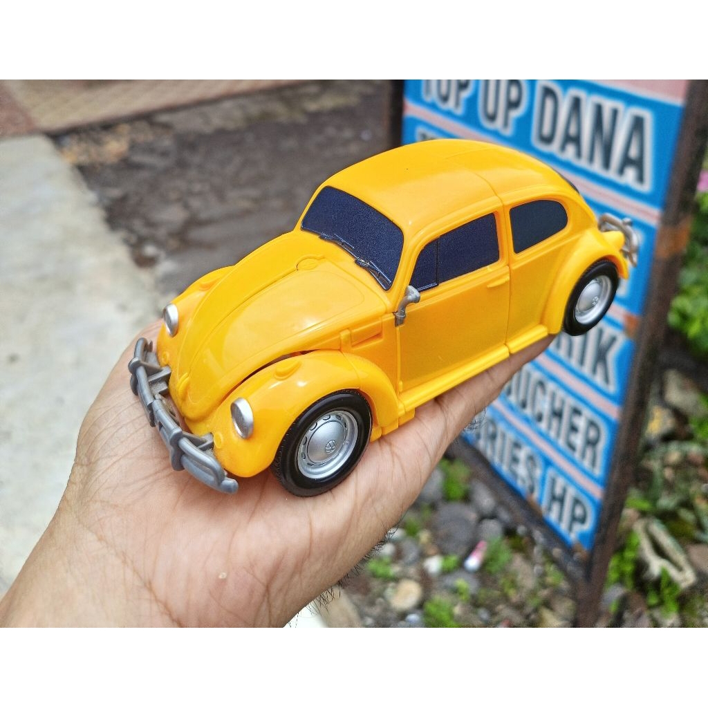 Transformers Bumblebee Energon Igniters Yellow VW Beetle Bug Nitro Series.HASBRO
