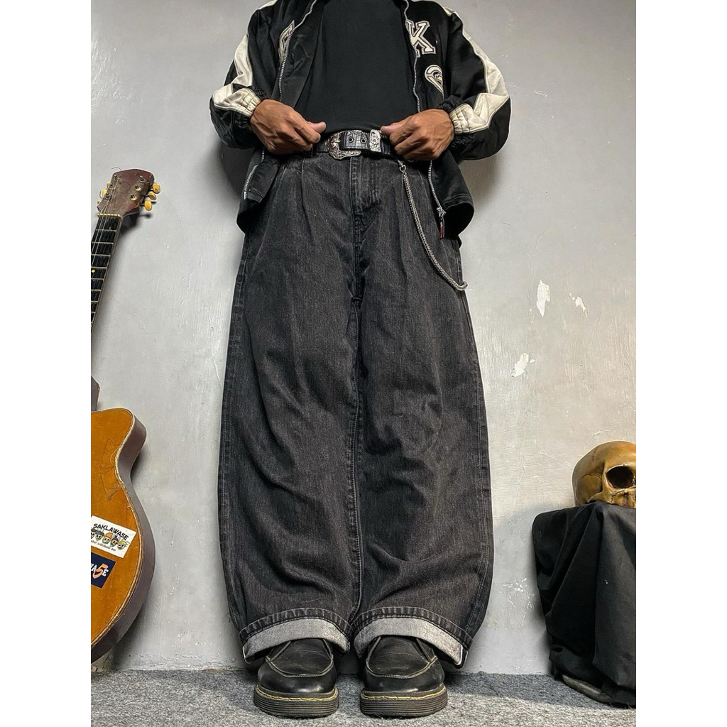 salvadge black baggy jeans by beslow