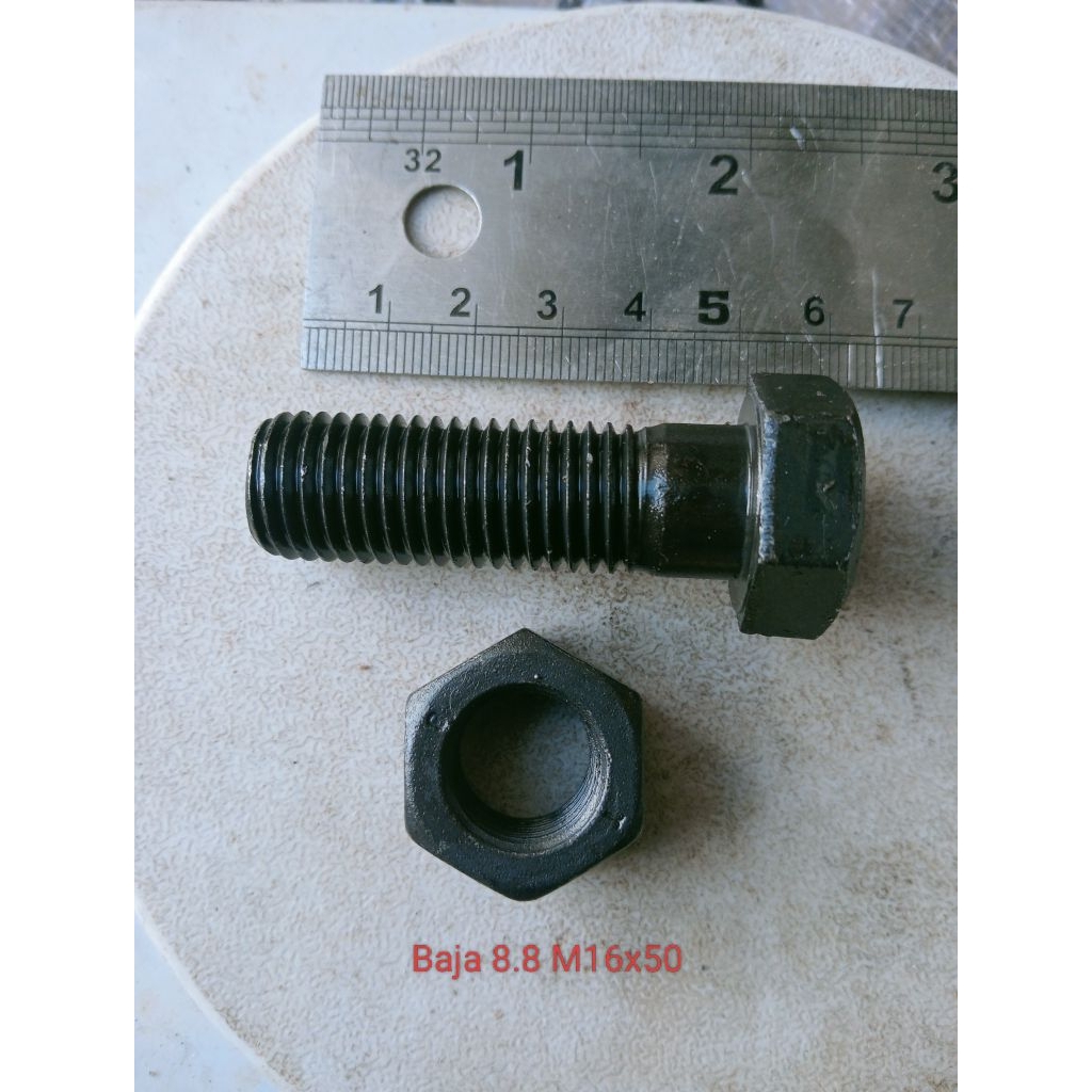 Baut mur/Mur baut baja 8.8 M16x50