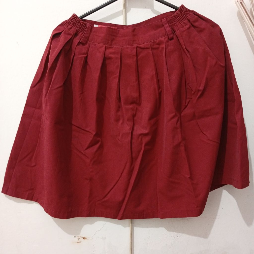 Preloved rok seragam sekolah bawahan anak SD merk woffi