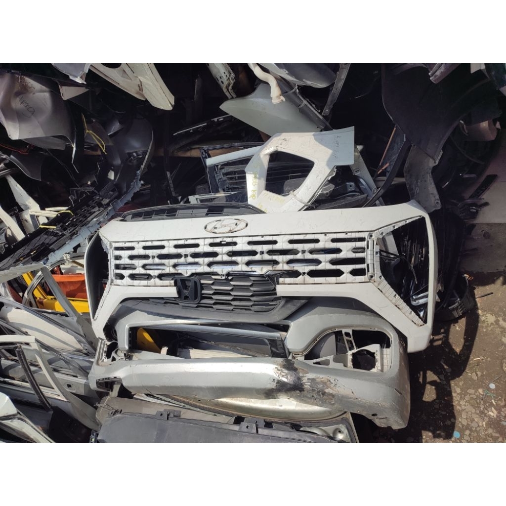 Bumper bemper depan Hyundai Stargazer original