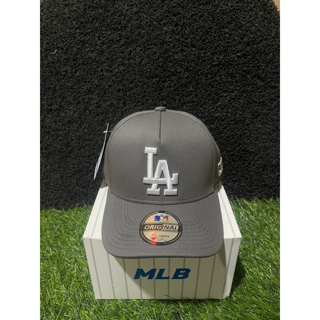 Topi Premium Basket Logo LA Putih Bahan Abu