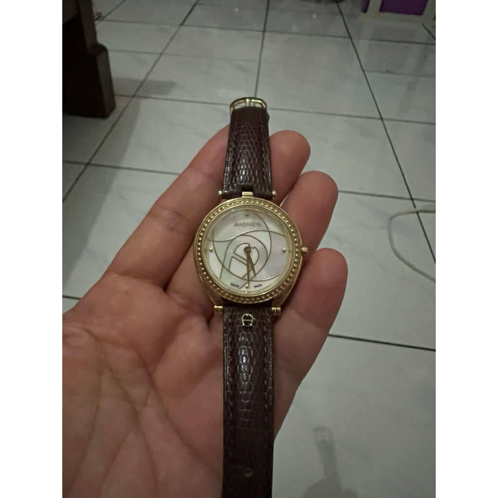 Aigner watch preloved