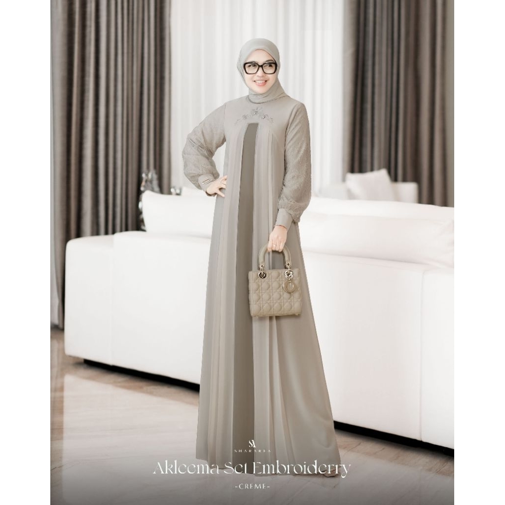 akleema set embroiderry