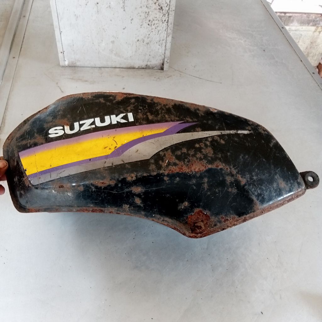 Tangki Suzuki A100 bahan bekas Original