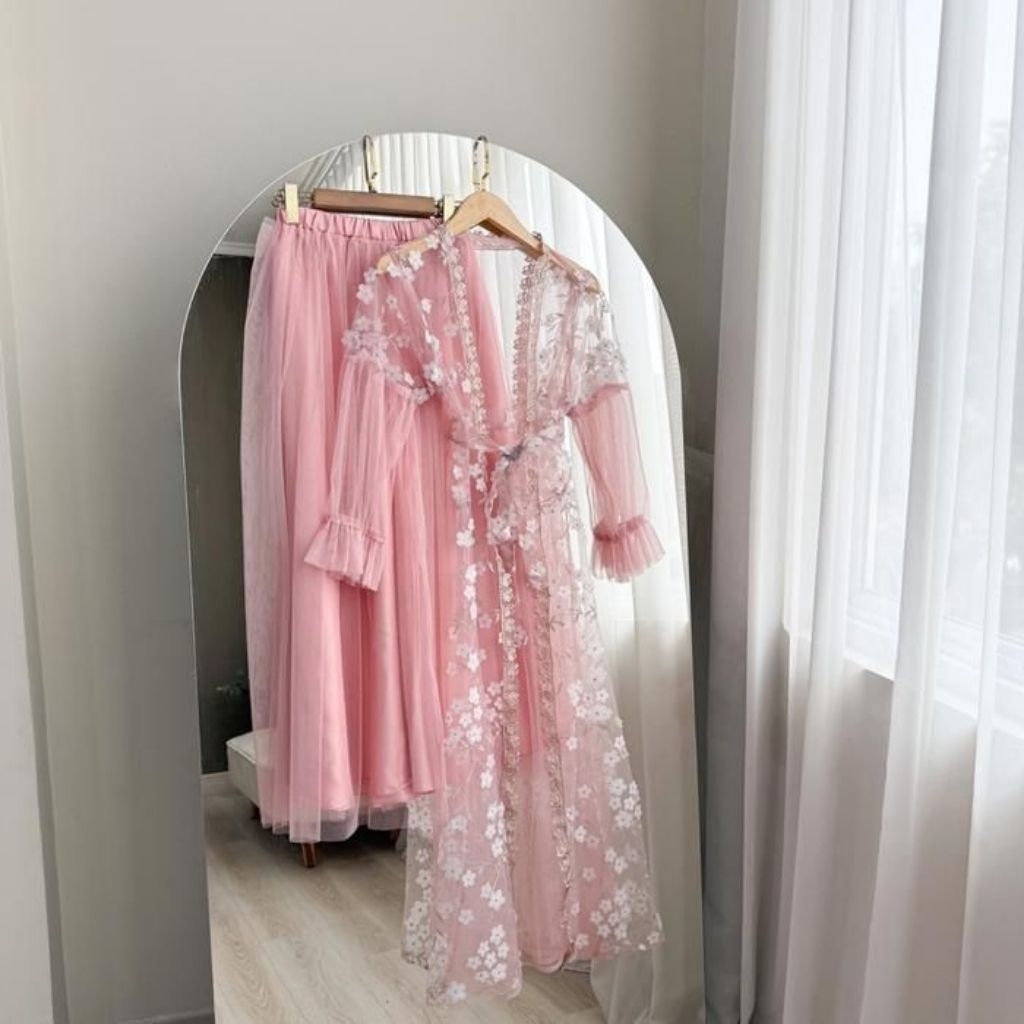 Set 2 in 1 Setelan Outer Tile Kombinasi Bunga Timbul dan Rok Tutu Free Belt