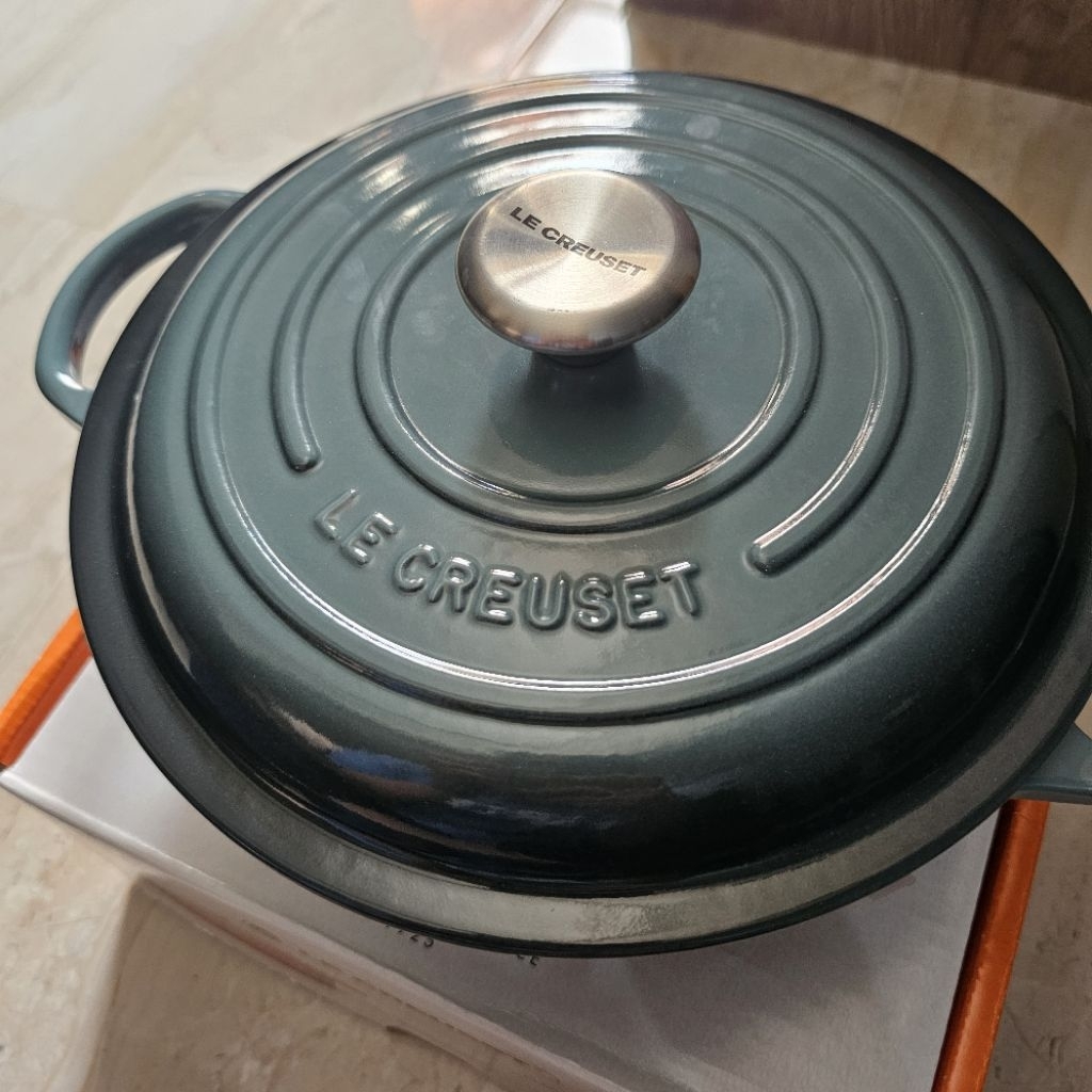 Le Creuset Panci Cast Iron 22cm warna ocean